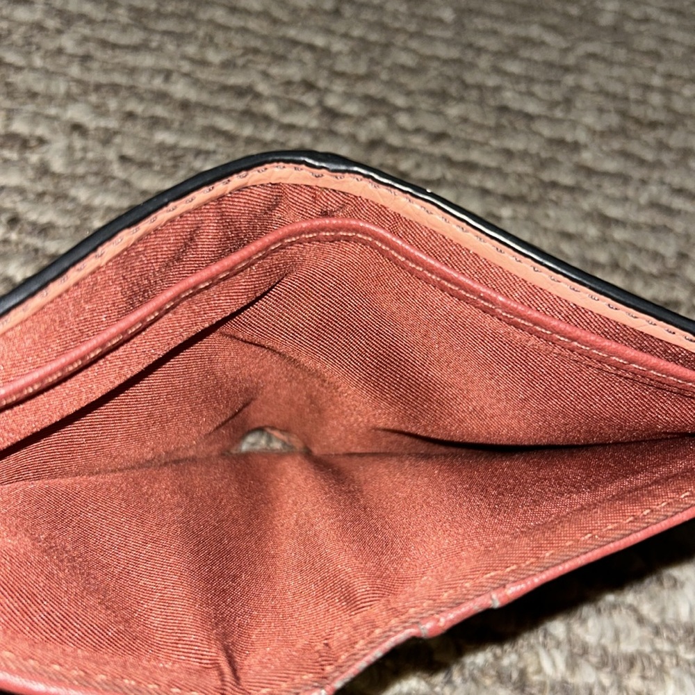 Fossil Wallet - Picture 3 of 4
